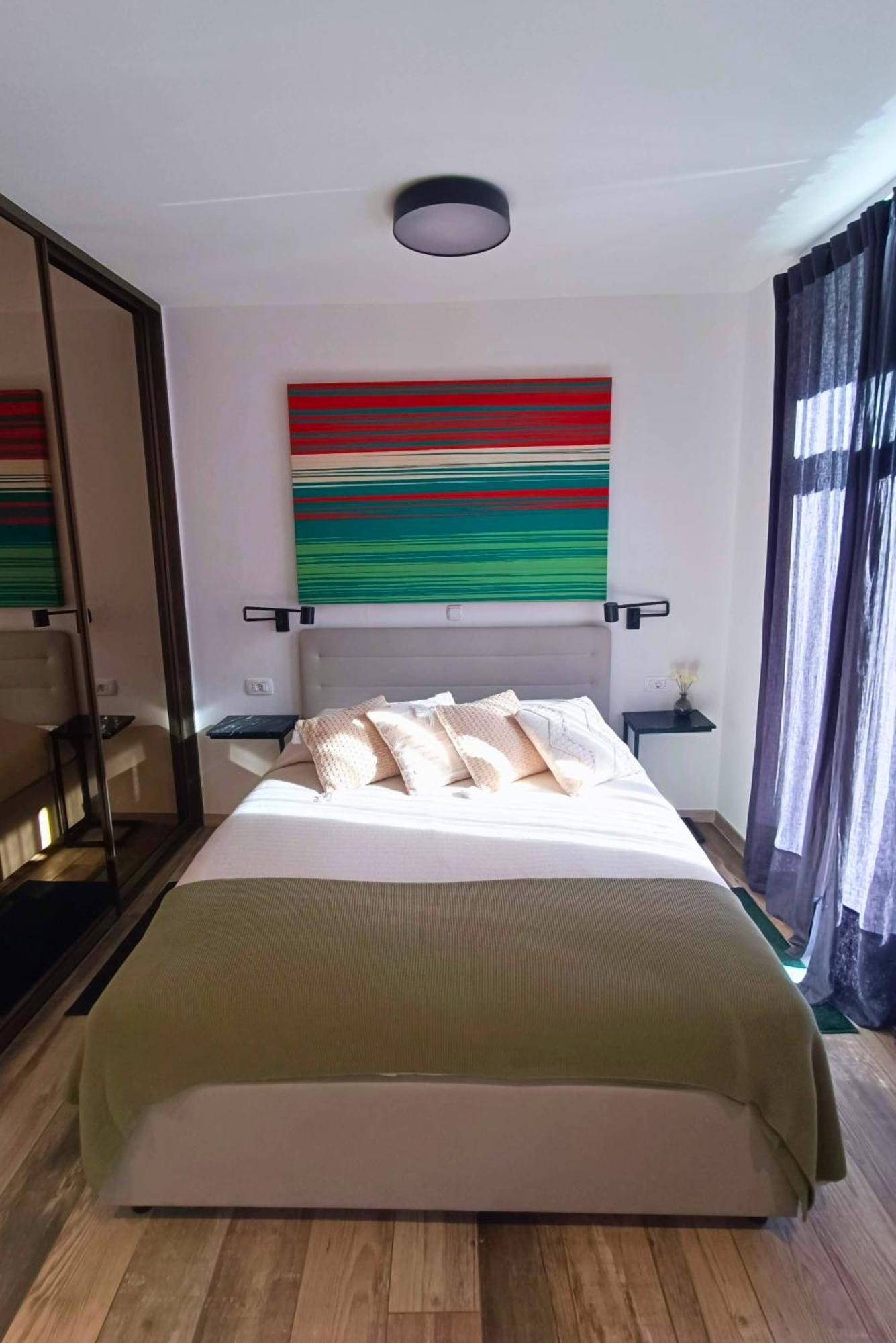 Life Apartment *